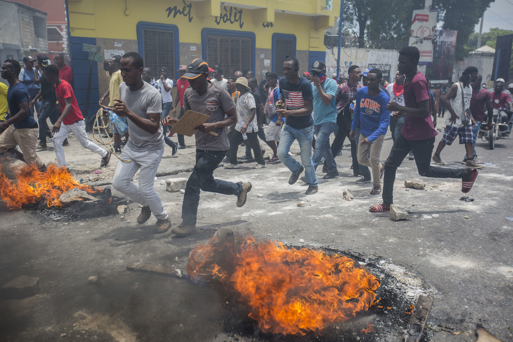Raiva e desespero no Haiti: a saúde das pessoas em meio à crise crescente Raiva e desespero no Haiti: a saúde das pessoas em meio à crise crescente