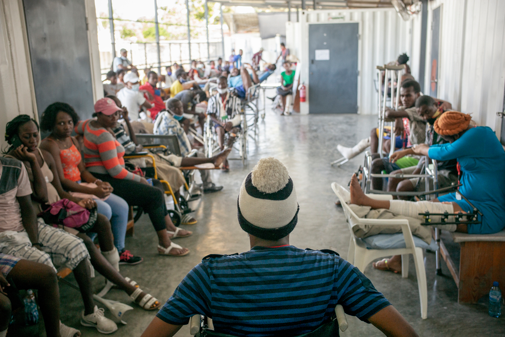Sobrevivendo à violência Sobrevivendo à violência