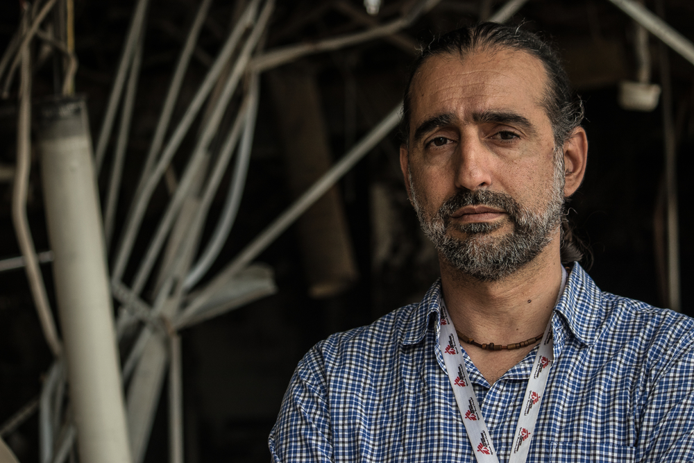 Do Caos à Prestação de Cuidados: MSF reconstrói serviços vitais em um dos hospitais devastados pela guerra de Mossul Do Caos à Prestação de Cuidados: MSF reconstrói serviços vitais em um dos hospitais devastados pela guerra de Mossul