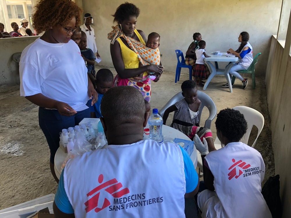 MSF atende pacientes e põe em prática ação humanitária de grande escala em Moçambique MSF atende pacientes e põe em prática ação humanitária de grande escala em Moçambique