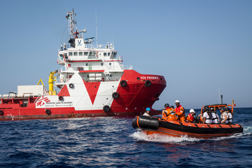 MSF suspende atividades de navio de busca e salvamento. MSF suspende atividades de navio de busca e salvamento.