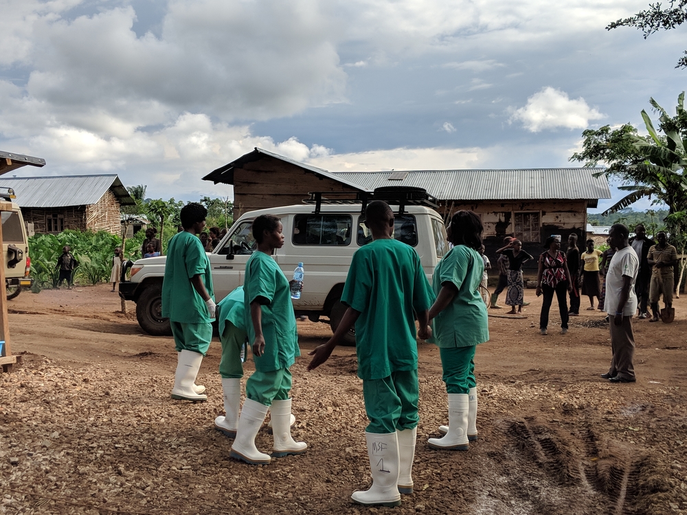 Kivu do Norte, RDC: MSF trata 65 pacientes de Ebola no primeiro mês Kivu do Norte, RDC: MSF trata 65 pacientes de Ebola no primeiro mês