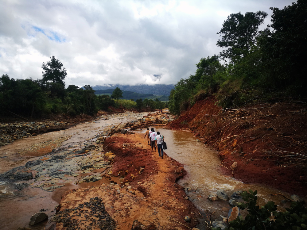 Ciclone Idai, Zimbábue: os primeiros seis dias Ciclone Idai, Zimbábue: os primeiros seis dias