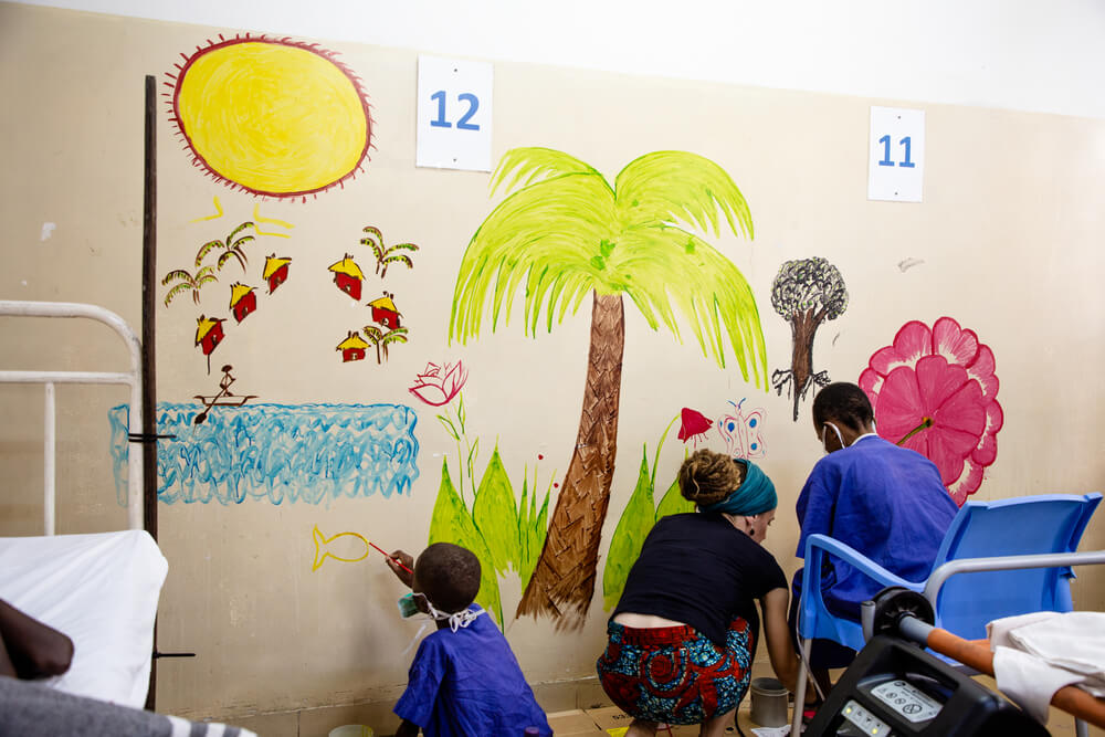 Crianças HIV-positivo na RDC: uma jornada dolorosa e invisível Crianças HIV-positivo na RDC: uma jornada dolorosa e invisível