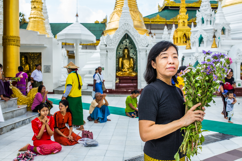 Ma Khin Myo Lwin é supervisora da equipe de enfermagem de MSF na clínica Insein, em Mianmar. Ma Khin Myo Lwin é supervisora da equipe de enfermagem de MSF na clínica Insein, em Mianmar.