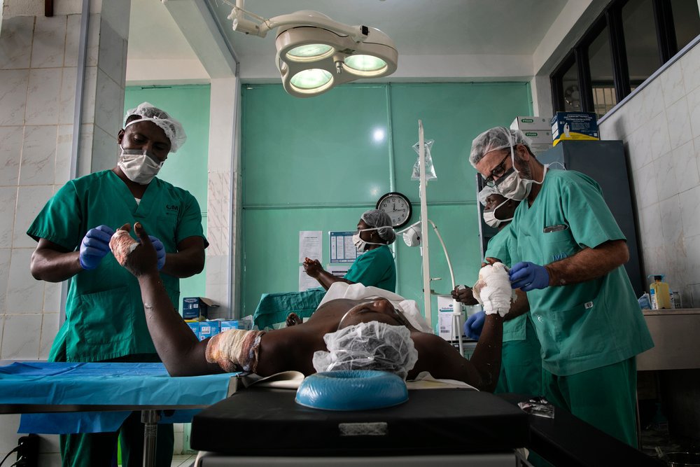 Milhares de pessoas estão sem acesso a cuidados de saúde no noroeste de Camarões após o governo suspender as atividades de MSF Milhares de pessoas estão sem acesso a cuidados de saúde no noroeste de Camarões após o governo suspender as atividades de MSF