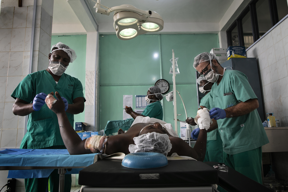 Hospital de MSF está no centro de uma situação caótica no noroeste de Camarões Hospital de MSF está no centro de uma situação caótica no noroeste de Camarões