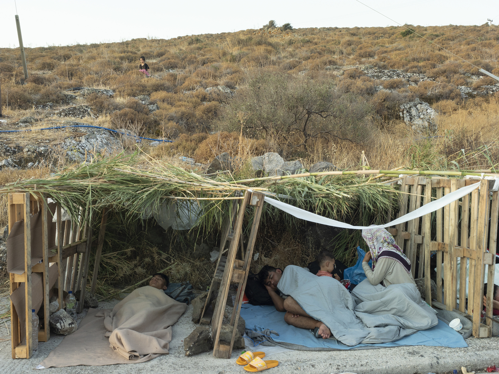 MSF reitera apelo para que migrantes sejam transferidos dos campos nas ilhas gregas MSF reitera apelo para que migrantes sejam transferidos dos campos nas ilhas gregas