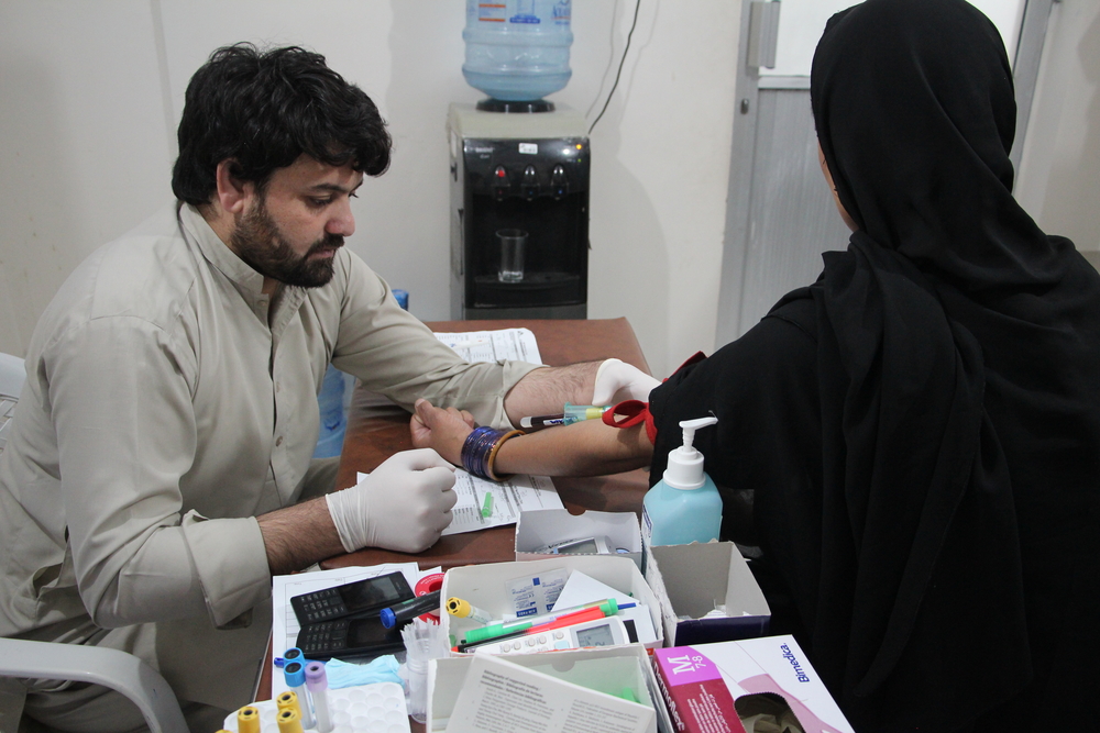 Paquistão: informação para combater a hepatite C na Colônia Machar em Karachi Paquistão: informação para combater a hepatite C na Colônia Machar em Karachi
