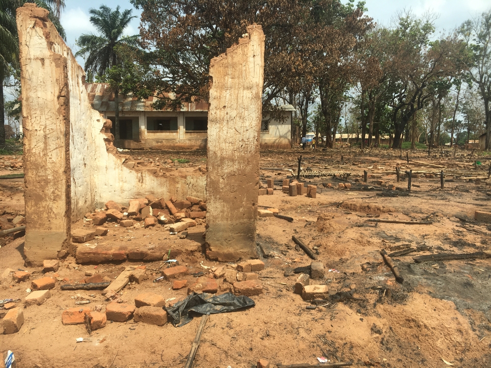 Milhares de desabrigados após ataque a acampamento improvisado em Bambari Milhares de desabrigados após ataque a acampamento improvisado em Bambari