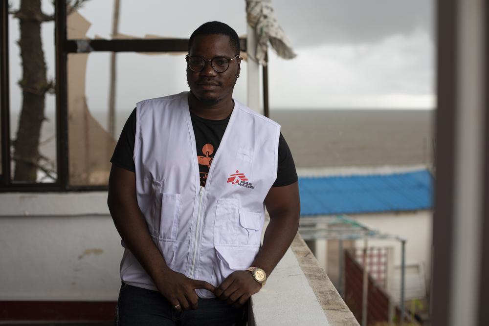Filipe Francisco Luis, trabalhador do sexo e membro chave do programa de sensibilização de HIV de MSF para homens que fazem sexo com homens em Beira © Pablo Garrigos/MSF Filipe Francisco Luis, trabalhador do sexo e membro chave do programa de sensibilização de HIV de MSF para homens que fazem sexo com homens em Beira © Pablo Garrigos/MSF